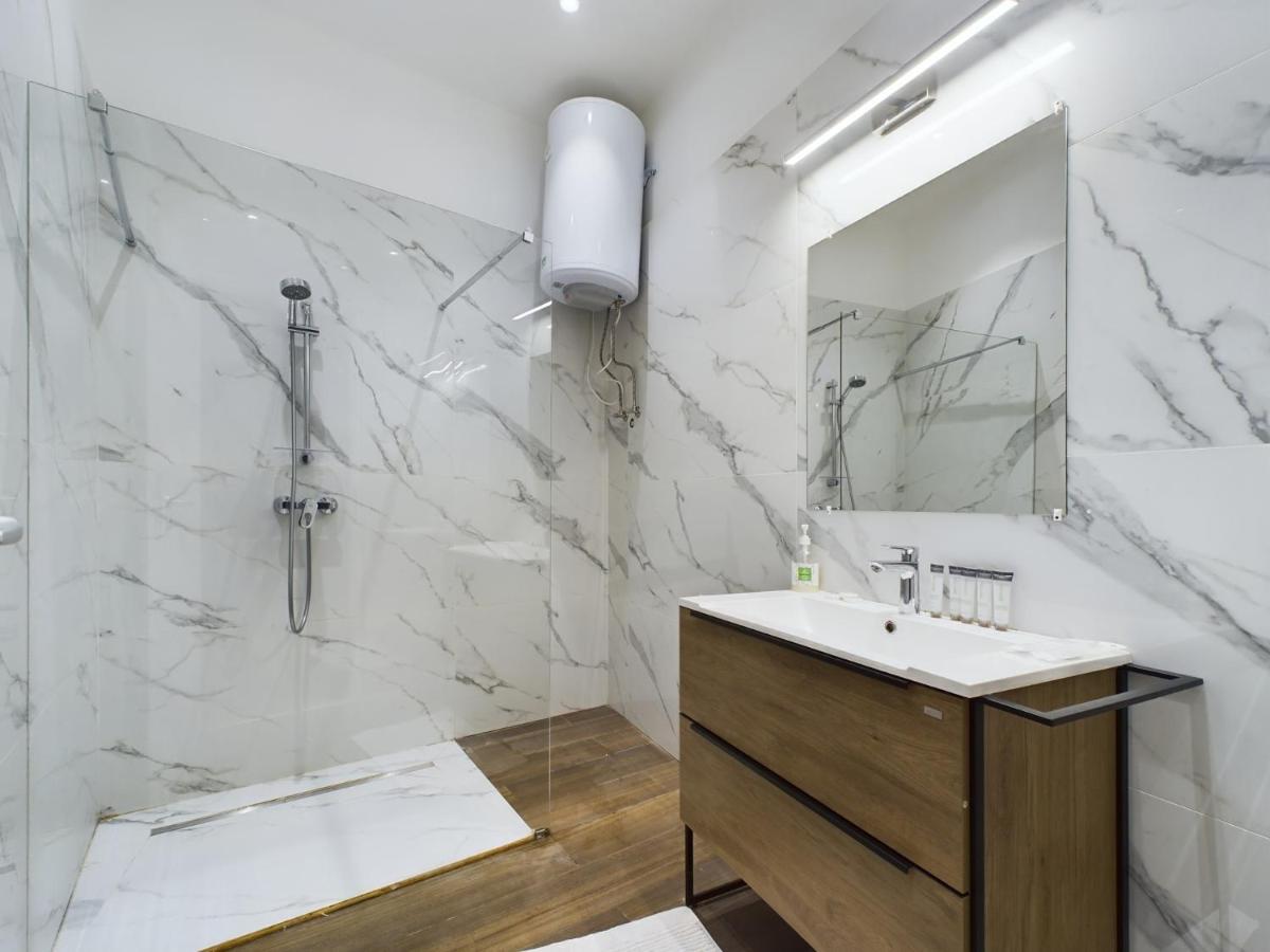 Gray Stylish Central Apartment Budapesta Exterior foto